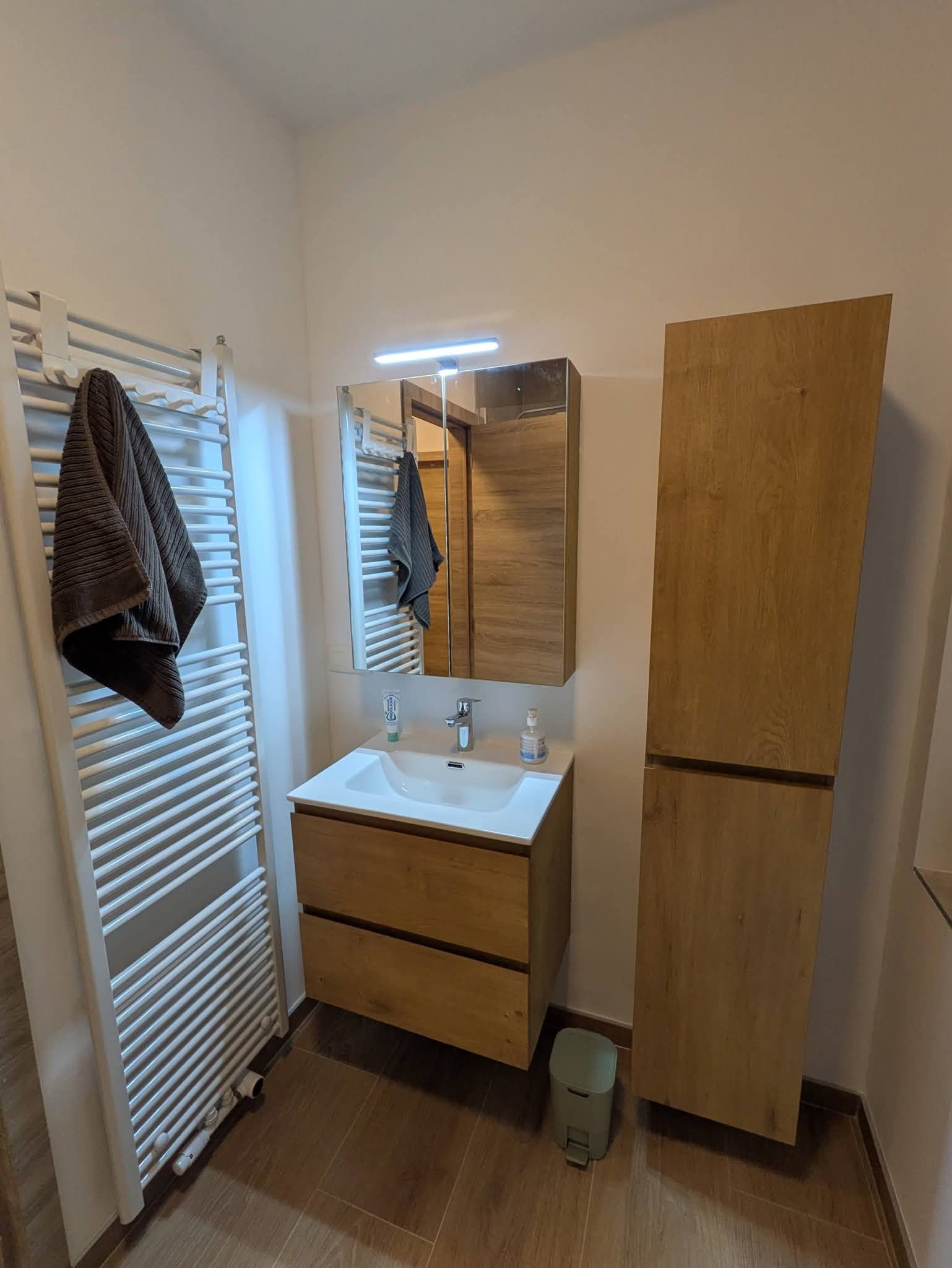 Chambre 1er droite — Logement à louer à Liège