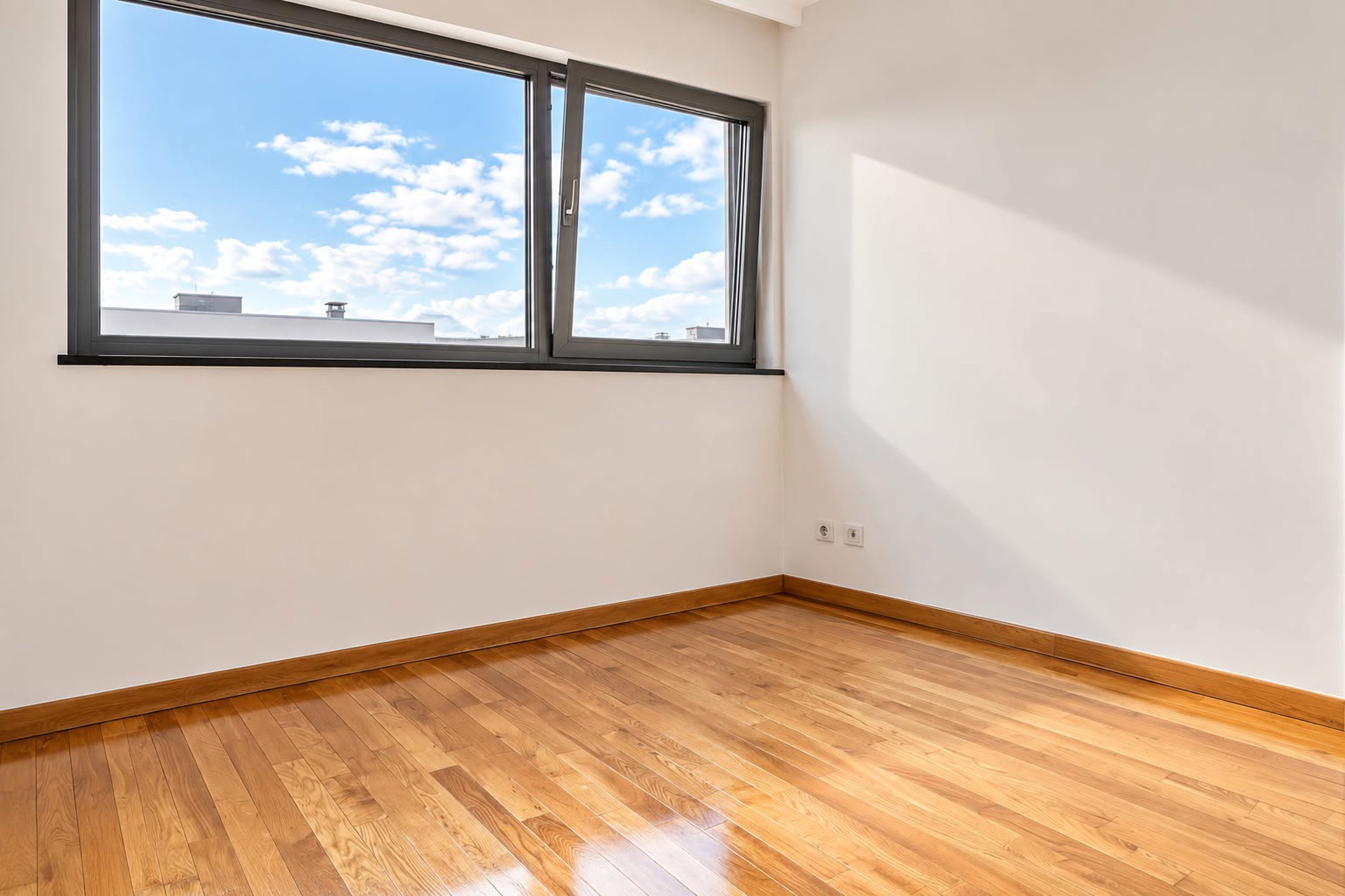 appartement 1.800 € Schaerbeek Boulevard Lambermont 220 - 1030 Schaerbeek Situé au 7ᵉ étage d’un immeuble récent, à proximité immédiate du parc Josaphat et du centre sportif Kinetix, ce lumineux penth — Logement à louer à Brussels