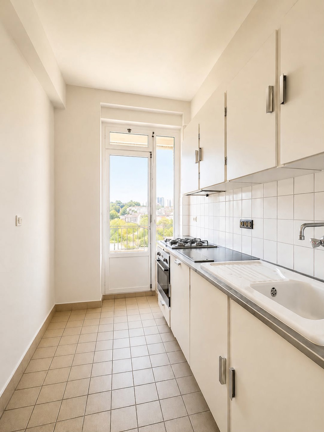 appartement 1.395 € Ixelles Place Flagey 21 - 1050 Ixelles Appartement 2 chambres avec terrasses – Place Flagey Idéalement situé au cœur de la Place Flagey, au 6ᵉ étage d’un élégant immeuble, ce bel a — Logement à louer à Brussels