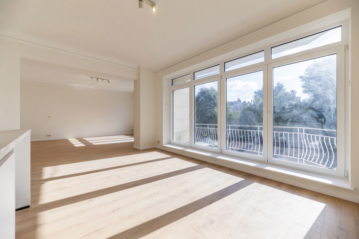 Jardin du Roi - Appartement rénové - 2 chambres — Appartement à louer à Ixelles