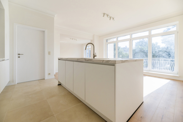 Jardin du Roi - Appartement rénové - 2 chambres — Appartement à louer à Ixelles