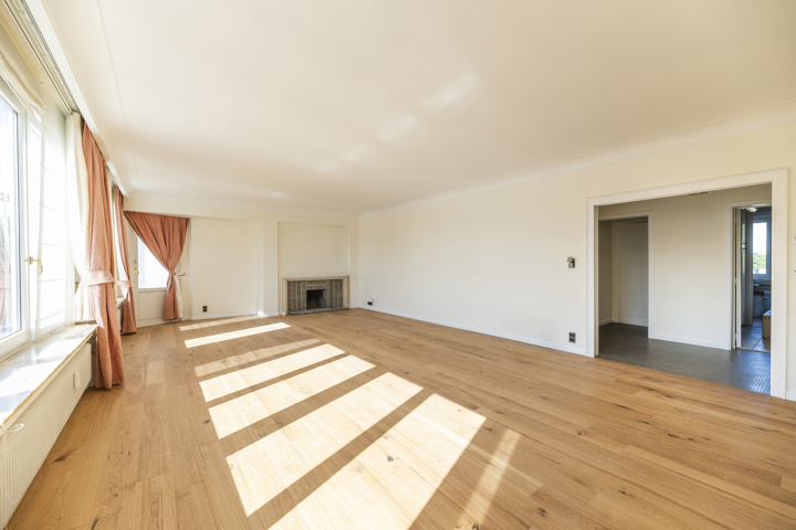 Lumineux Appartement 2 Chambres — Appartement à louer à Woluwe-Saint-Lambert