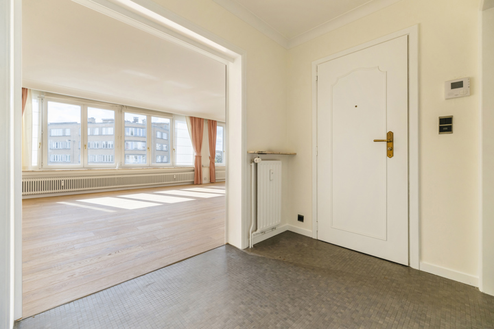 Lumineux Appartement 2 Chambres — Appartement à louer à Woluwe-Saint-Lambert
