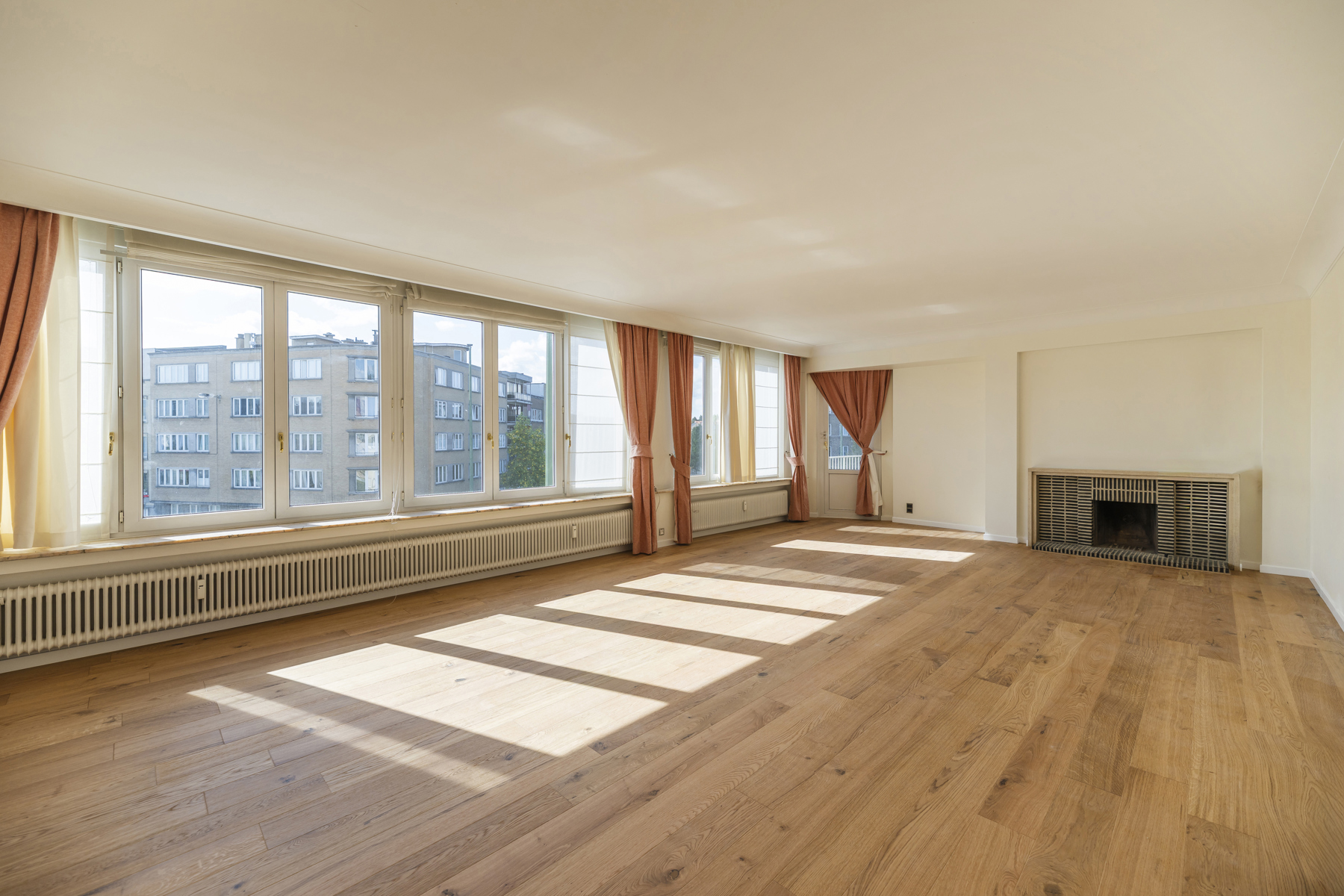 Lumineux Appartement 2 Chambres — Appartement à louer à Woluwe-Saint-Lambert