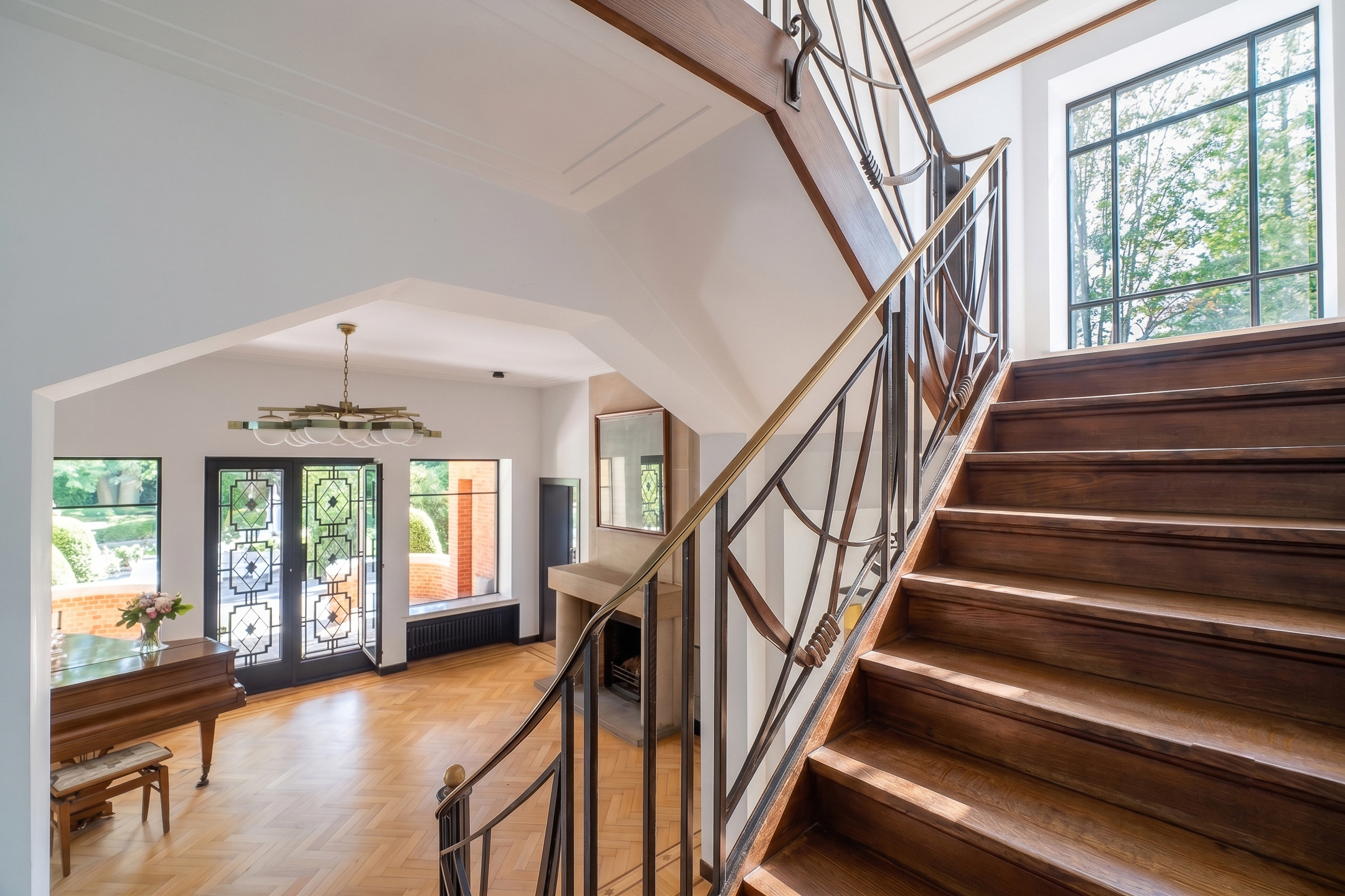 maison 9.000 € Rhode-Saint-Genèse Avenue des Trembles 11 - 1640 Rhode-Saint-Genèse Rhode-Saint-Genèse | Somptueuse villa Art Déco rénovée | ±790 m² | 5 chambres À la lisière de la Forêt de Soignes, da — Maison à louer à Brussels