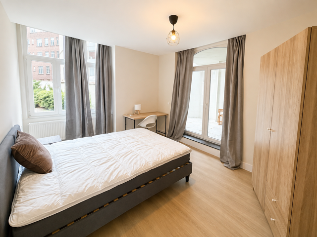 Chambre en colocation - Trône 12 - Haut de gamme — Logement à louer à Bruxelles