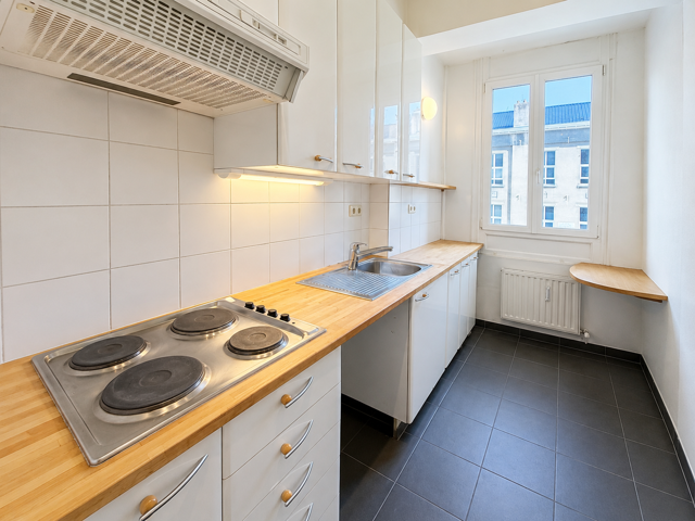 Ixelles - Studio lumineux — Studio à louer à Ixelles