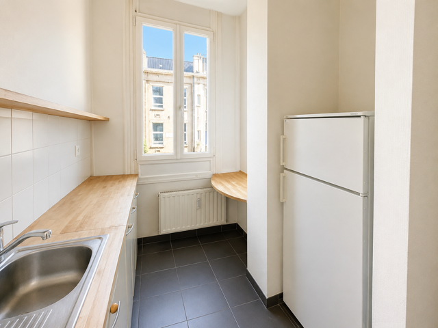 Ixelles - Studio lumineux — Studio à louer à Ixelles