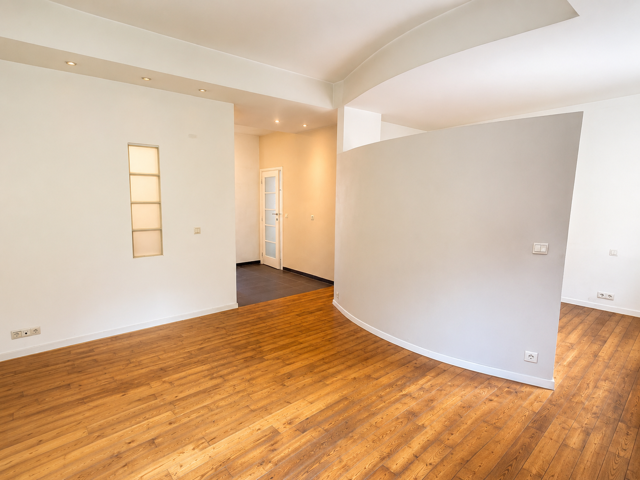 Ixelles - Studio lumineux — Studio à louer à Ixelles