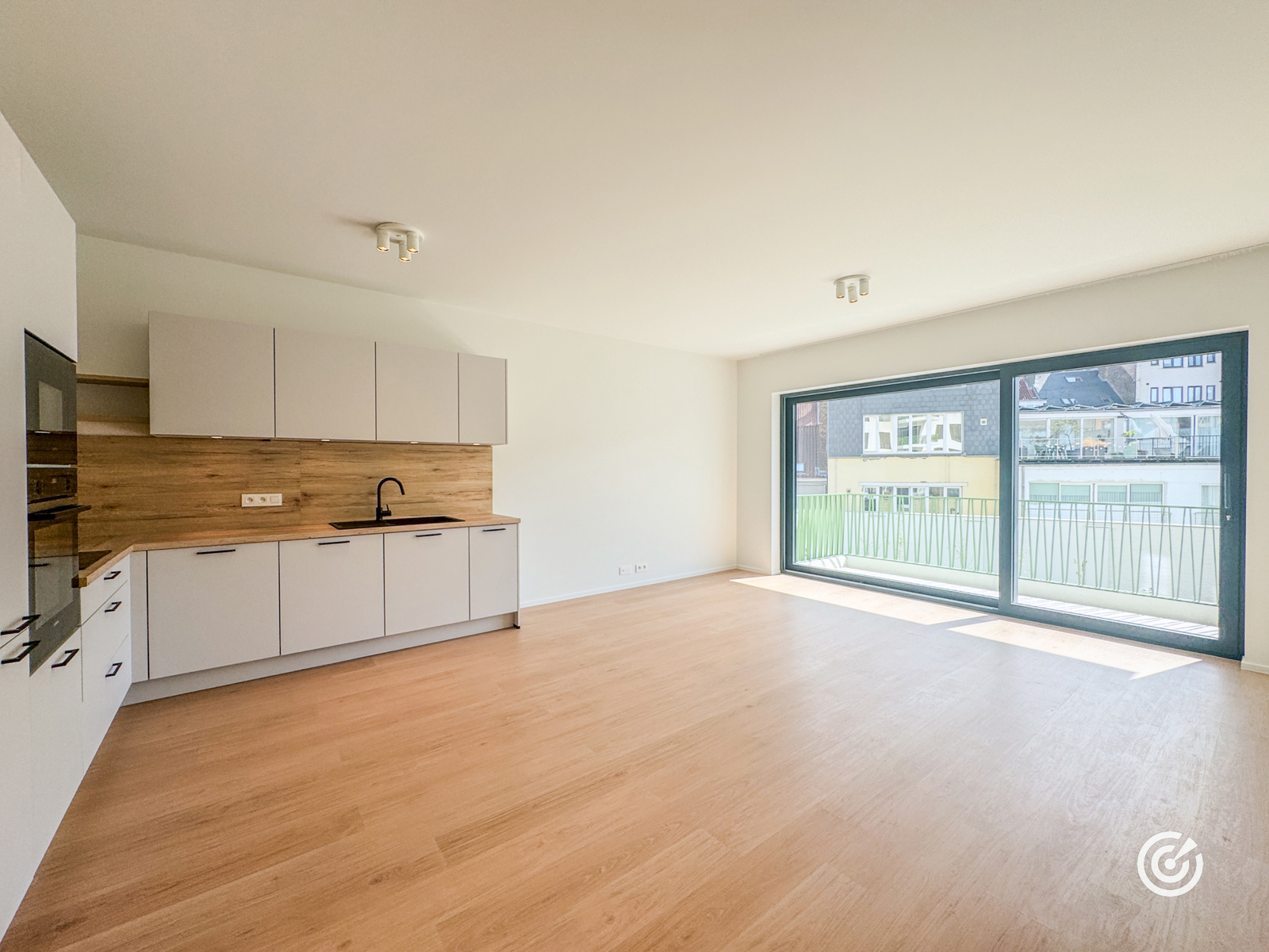 Rue de Theux 118 — 2 ch., 2 salles d'eau — Appartement à louer à Etterbeek