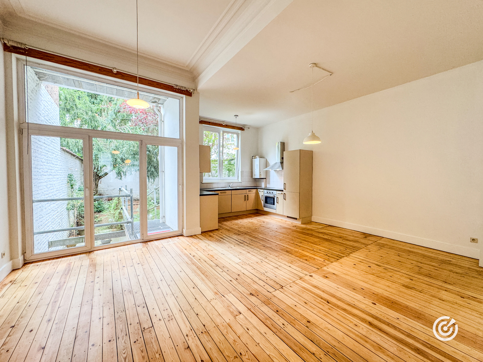Avenue Milcamps 127 — souplex 2 ch. avec jardin — Appartement à louer à Schaerbeek